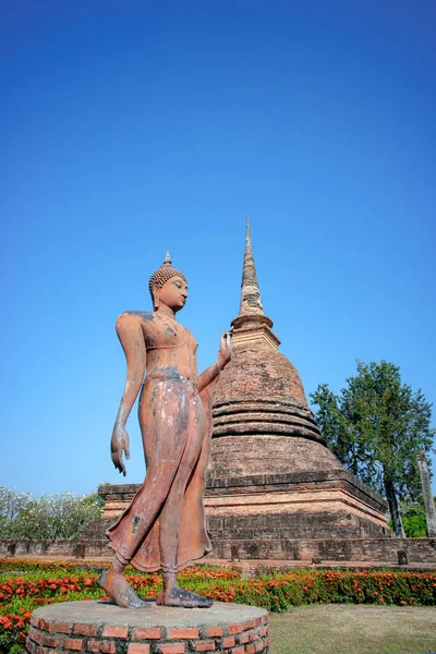 Tarihi yerler Wat Si Chum ve Wat Mahathat şehirleri Sukhothai tarihi parkı, Sukhothai bölgesi, Tayland