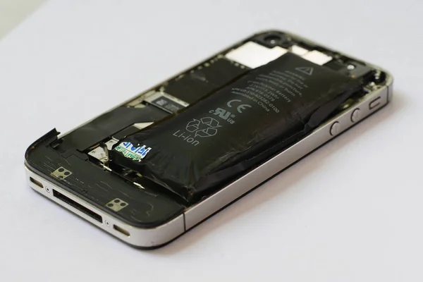 Batterie Lithium Ion Polymère Gonflée Intérieur Téléphone Portable Sur Fond — Photo