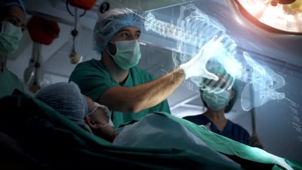 Futuristisk Biomedicinsk Koncept Läkare Med Hjälp Förväg Holografisk Skanning Patients — Stockvideo