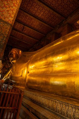 Wat Phra Chetuphon Wimon Mangkhalaram Rajwaramahawihan, Tayland 'ın Bangkok şehrinde bulunan ünlü bir Budist tapınağıdır. Buda heykeli ve mimari güzelliğiyle ünlüdür.