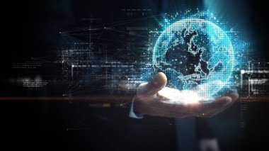 Vizyoner iş adamı elini holografik bir küreye uzatarak son teknoloji küresel bağlantıyı ve küreselleşmenin geleceğini sembolize ediyor. Dijital veri akışına sahip holografik küre