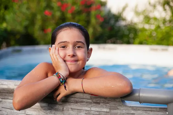 Close Portrait Smiling Young Girl Resting Her Chin Her Hands Imagen De Stock