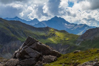 Dağların güzel manzarası - TMB