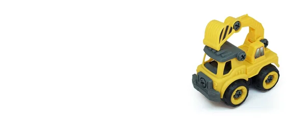 Жовта Пластикова Іграшка Вантажівки Ізольована Білому Тлі Будівельна Вертикальна Вантажівка — стокове фото