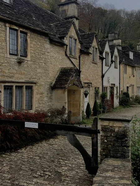 Bath, Batı İngiltere 'deki bazı eski evler 