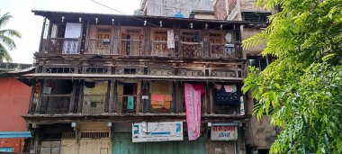 Mimari Zaman Yolculuğu: Kampın Tarihi Yapılarında Bir Yolculuk