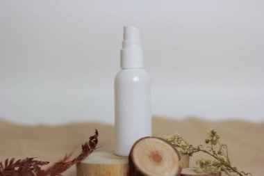 Resim ve tasarım sunumu için boş şişe