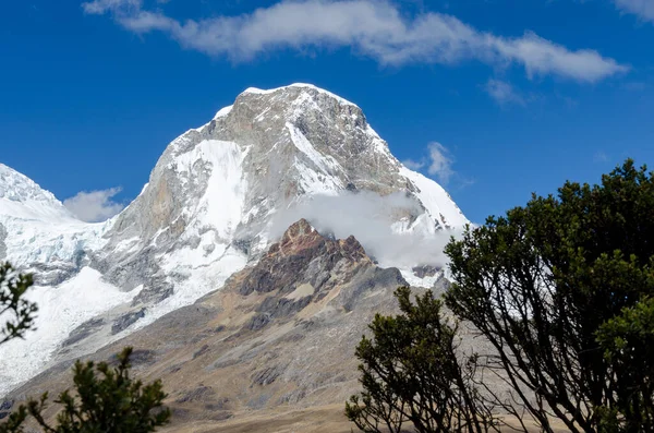 Peru 'daki dağ manzarası