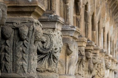 Santillana del Mar, İspanya 'daki Antik Manastır