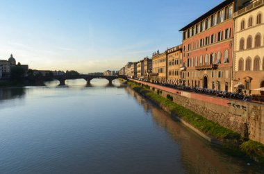 İtalya, Floransa 'da Arno Nehri
