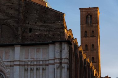 Bolonya katedralinin ayrıntıları, İtalya