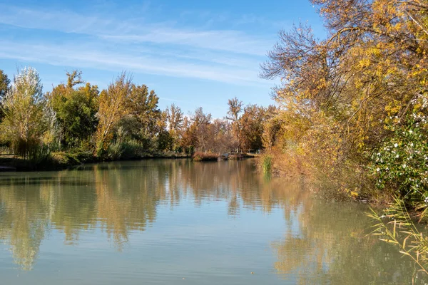 Осенью Река Тахо Рядом Мадридом — стоковое фото