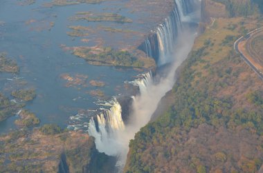 Viktorya 'nın hava manzarası nehre düşüyor, Zimbabwe.