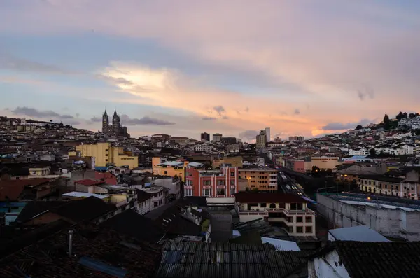 Panorama Quito Zachodzie Słońca — Zdjęcie stockowe
