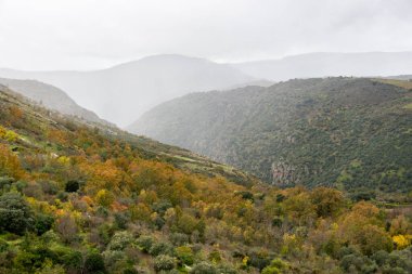 Arribes del Duero, İspanya 'nın güzel dağ manzarası