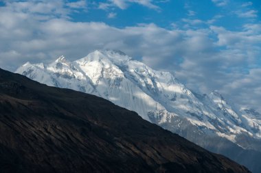 Dağların güzel manzarası