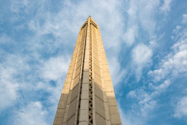 Pakistan, İslamabad 'daki büyük caminin minaresi.