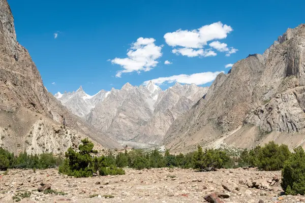 Dağ manzarası harika.