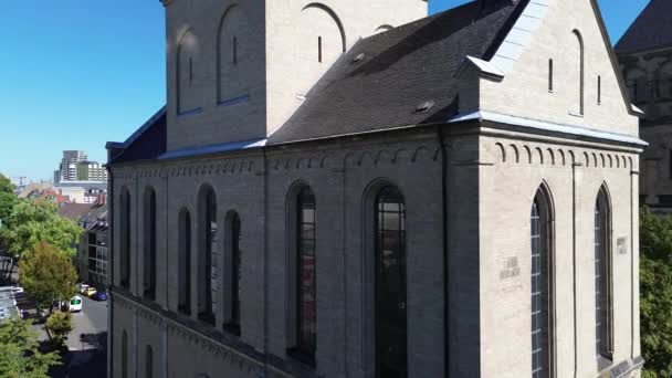 Voo Drone Longo Basílica Kunibert Colônia Alemanha Dia Quente Brilhante — Vídeo de Stock