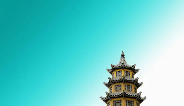 Çin Mahallesi 'nde kopyalama alanı olan sarı pagoda