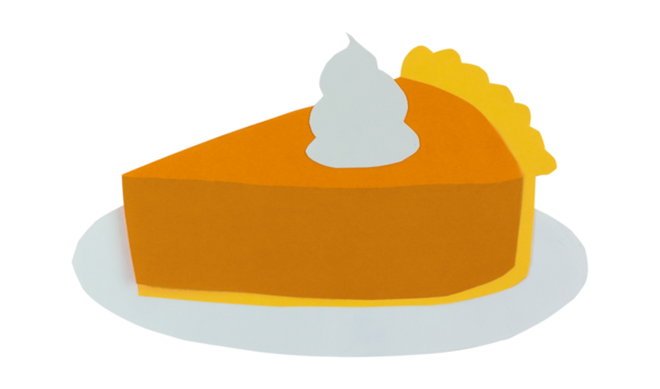 Krem şantili balkabağı dilimi beyaz arka planda izole edilmiş.