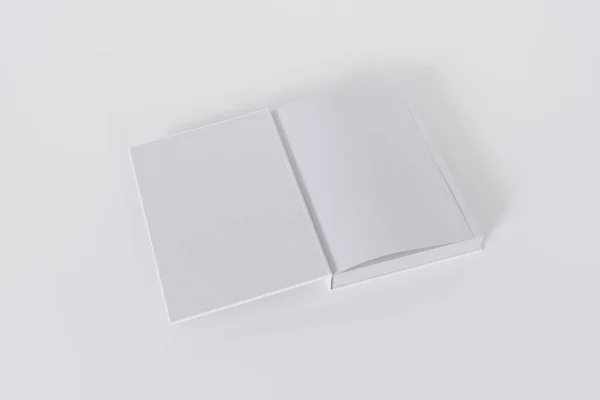 Nyitott Fehér Könyvek Elszigetelt Fehér Háttér Másolási Hely — Stock Fotó