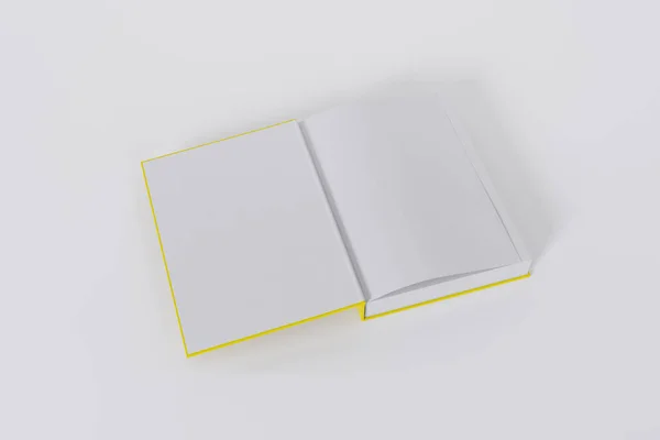 Gelbe Bücher Isoliert Auf Weißem Hintergrund Mit Kopierraum Geöffnet — Stockfoto