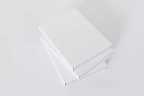 Stapel Geschlossener Weißer Bücher Isoliert Auf Weißem Hintergrund Mit Kopierraum — Stockfoto