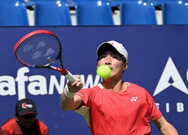 Avustralyalı James McCabe, Çarşamba günü Hindistan 'ın Bengaluru kentinde oynanan karşılaşmada Japonlar Rio Noguchi' yi 7-6, 5-7 ve 7-6 'lık setlerle mağlup etti..