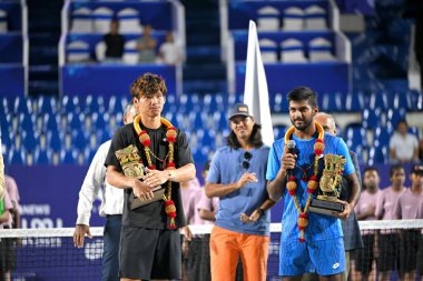 Üst düzey ikili Anirudh Chandrasekar ve Ray Ho, Cumartesi günü Hindistan 'ın Bengaluru kentinde oynanan ATP müsabakasında Avustralyalı Blake Bayldon ve Matthew Christopher Romios' u altmış iki, 64 'lük skorla yendi..