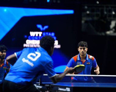 Chennai, Hindistan. 26 Mart 2025. Hintli çift Ankur Bhattacharjee ve Payas jain, İtalyan Carlo Rossi ve John Oyebode 'yi yenerek WTT yıldız yarışmacılarının birinci turunu kazandılar..