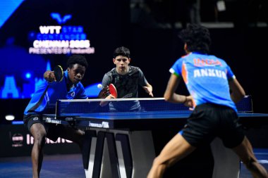 Chennai, Hindistan. 26 Mart 2025. Hintli çift Ankur Bhattacharjee ve Payas jain, İtalyan Carlo Rossi ve John Oyebode 'yi yenerek WTT yıldız yarışmacılarının birinci turunu kazandılar..