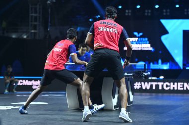 Chennai, Hindistan. 27 Mart 2025. Hintli çift Sharath Achanta ve Snehit Suravajjula, Avustralyalı çift Nicholas Lum ve Finn Luu 'yu yendi.