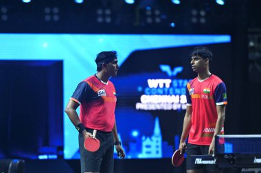 Chennai, Hindistan. 27 Mart 2025. Hintli çift Sharath Achanta ve Snehit Suravajjula, Avustralyalı çift Nicholas Lum ve Finn Luu 'yu yendi.