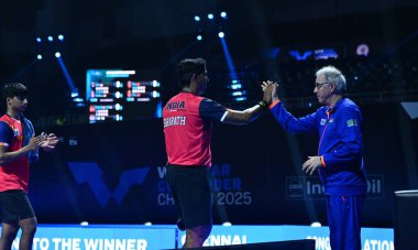 Chennai, Hindistan. 27 Mart 2025. Hintli çift Sharath Achanta ve Snehit Suravajjula, Avustralyalı çift Nicholas Lum ve Finn Luu 'yu yendi.