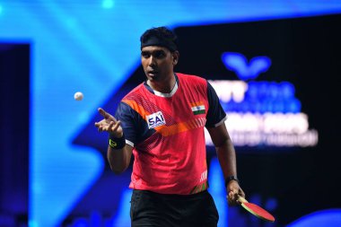 Chennai, Hindistan. 27 Mart 2025. Hintli çift Sharath Achanta ve Snehit Suravajjula, Avustralyalı çift Nicholas Lum ve Finn Luu 'yu yendi.