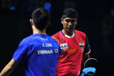 Chennai, Hindistan. 27 Mart 2025. Hintli çift Sharath Achanta ve Snehit Suravajjula, Avustralyalı çift Nicholas Lum ve Finn Luu 'yu yendi.