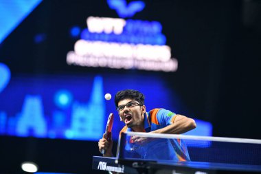 Chennai, Hindistan. 29 Mart 2025. Hintli oyuncu Manav Thakkar, Kore 'li oyuncu Lim Jonghoon' u erkekler tekler çeyrek finalinde yendi.