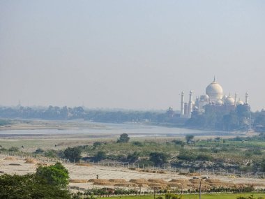 Tac Mahal, Agra, Hindistan 'daki dünyanın harikalarından biri..