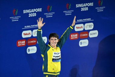 Singapur, Singapur. 30 Temmuz 2025. Luca Urlando Phelps, Krzysztof CHMIELEWSKI (POL) gümüş, Harrison TURNER (AUS) ise Singapur 2025 Dünya Sucul Şampiyonası 'nda bronz madalya aldı..