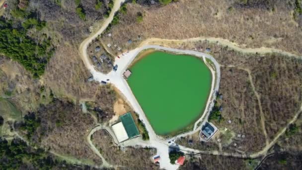 Luftaufnahme Eines Grünen Sees — Stockvideo
