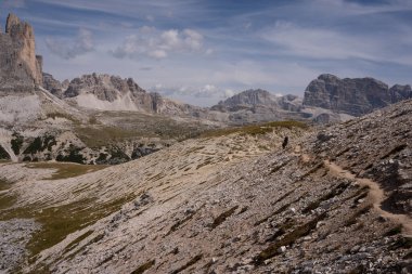 Dolomites dağlarının manzarası, Tre Cime di Lavaredo, Misurina, İtalya, Avrupa.