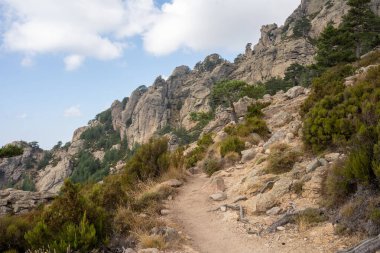 Bavella 'daki dağların manzarası. Quenza, Korsika, Fransa.