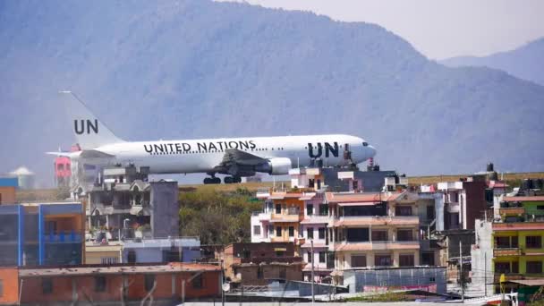 Kathmandu Nepal Mar 2019 United Nations Airplane Taking Tribhuwan International — стоковое видео