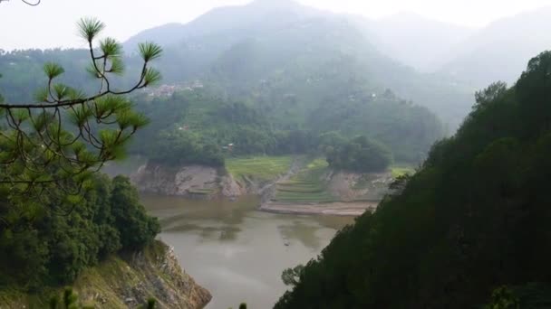Réservoir Barrage Hydroélectrique Kulekhani Entouré Collines Verdoyantes Arbres — Video