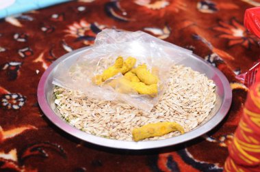 Zamanın sınavına dayanan gelenekleri kucaklamak. # Kızılderili Düğün Ritüelleri