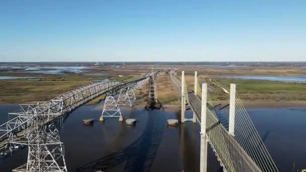 Duhový Most Přes Příhradový Most Přes Řeku Neches Jihovýchodním Texasu — Stock video