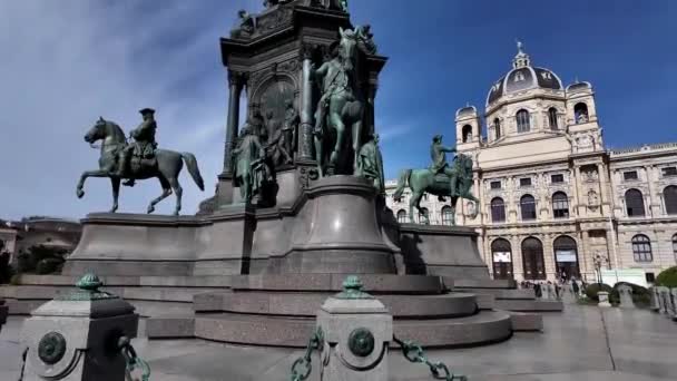 Oostenrijk Wenen Het Maria Theresa Memorial Herdenkt Keizerin Maria Theresa — Stockvideo