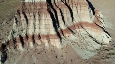 Utah ABD Ulusal Anıtı Chinle Badlands Grand StaircaseEscalante Hava Aracı görüntüsü. Amerika Birleşik Devletleri 'nin Nevada, Utah, Kuzey Arizona eyaletlerine yayılmış akışkan, laküstrin ve palustrin jeolojik oluşumu
