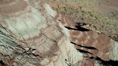 Utah ABD Ulusal Anıtı Chinle Badlands Grand StaircaseEscalante Hava Aracı görüntüsü. Amerika Birleşik Devletleri 'nin Nevada, Utah, Kuzey Arizona eyaletlerine yayılmış akışkan, laküstrin ve palustrin jeolojik oluşumu